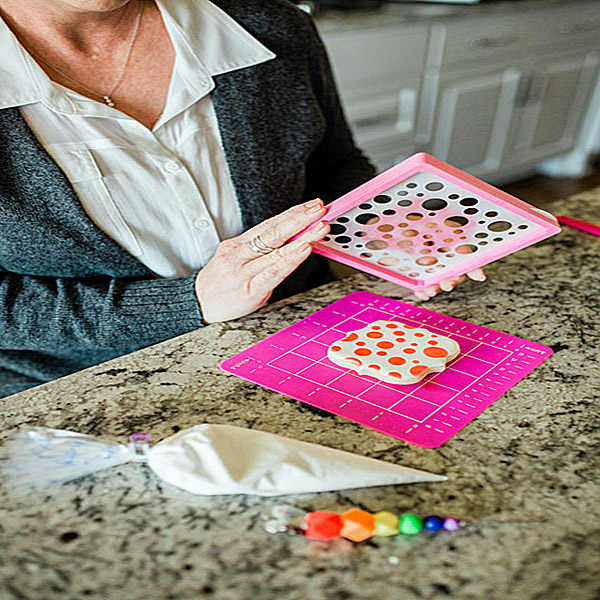 How to make a stencil with Cricut